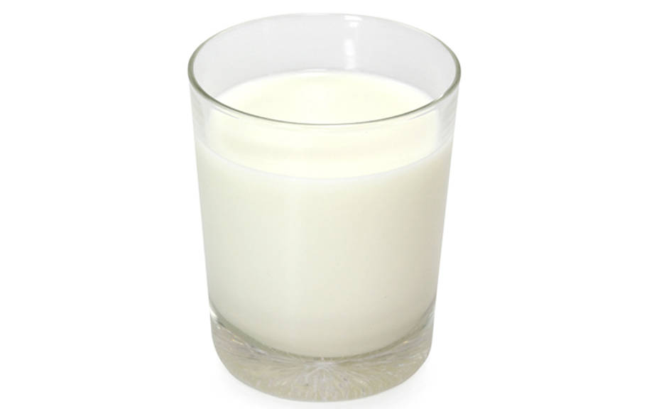How to Say “Milk” in French? What is the meaning of “Lait”?