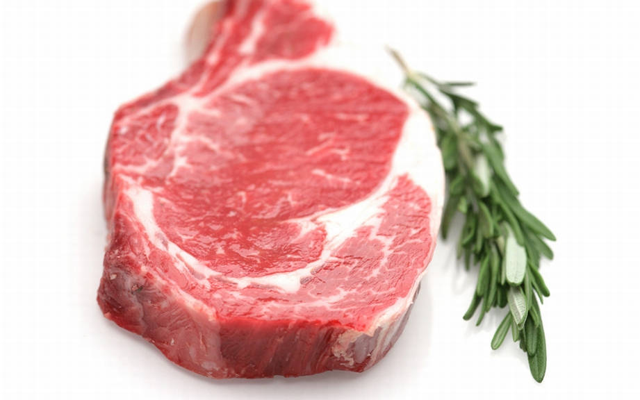 How to Say “Beef” in French? What is the meaning of “Boeuf”?