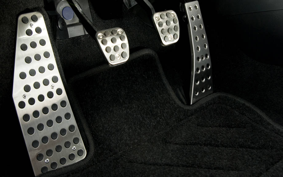 How to Say “Pedal” in French? What is the meaning of “Pédale”?