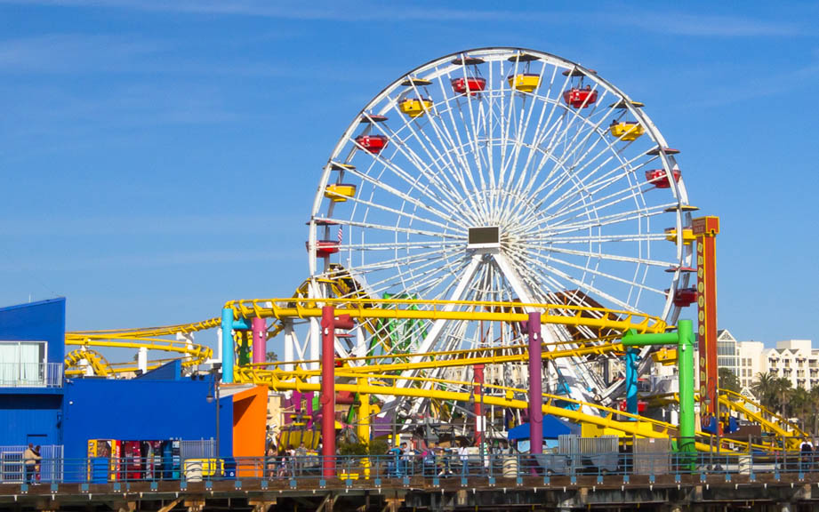 How to Say “Amusement park” in French? What is the meaning of “Parc d'attractions”?