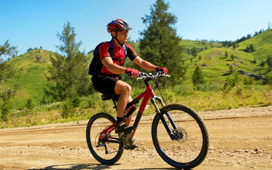 How to Say “Biking” in German? What is the meaning of “Radfahren”?