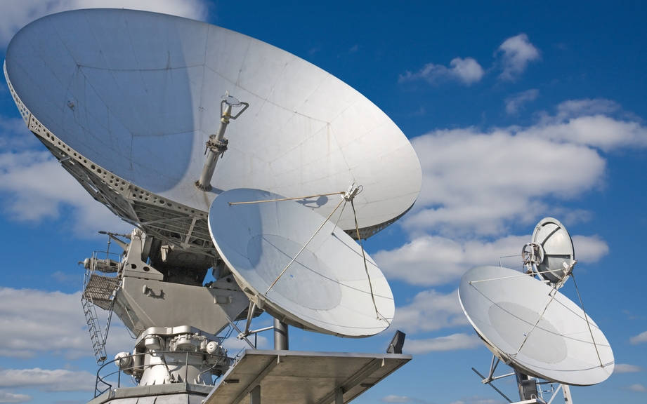 How to Say “Antenna” in German? What is the meaning of “Antenne”?