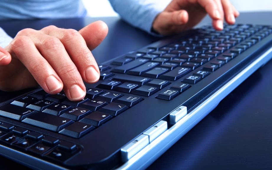 How to Say “Keyboard” in German? What is the meaning of “Tastatur”?