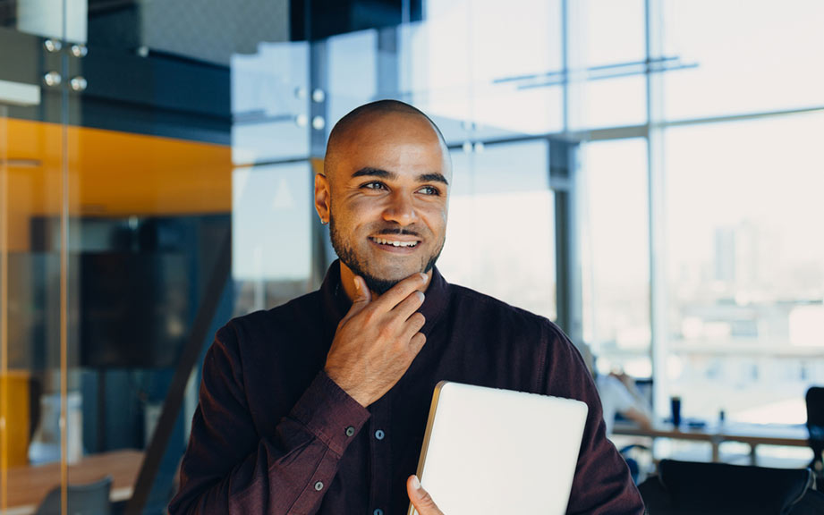 How to Say “Man” in Italian? What is the meaning of “Uomo”? OUINO