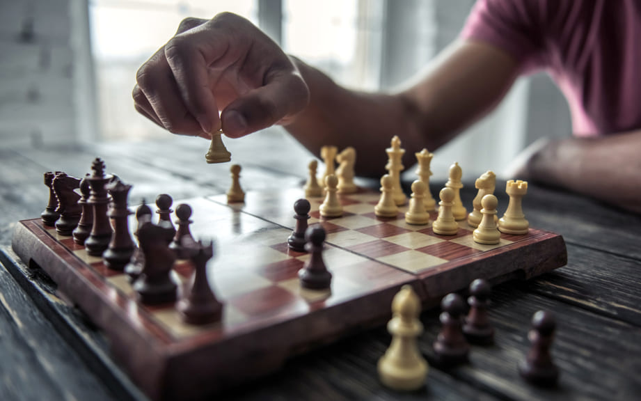 How to Say “Chess” in Spanish? What is the meaning of “Ajedrez”? OUINO